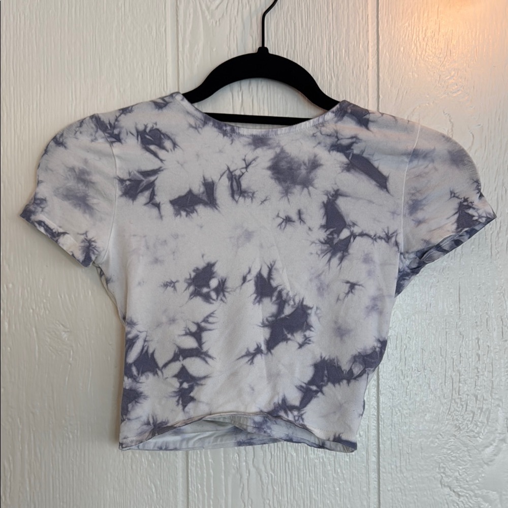 Aeropostale White and Gray/purple Crop Tie-Dye T-Shirt